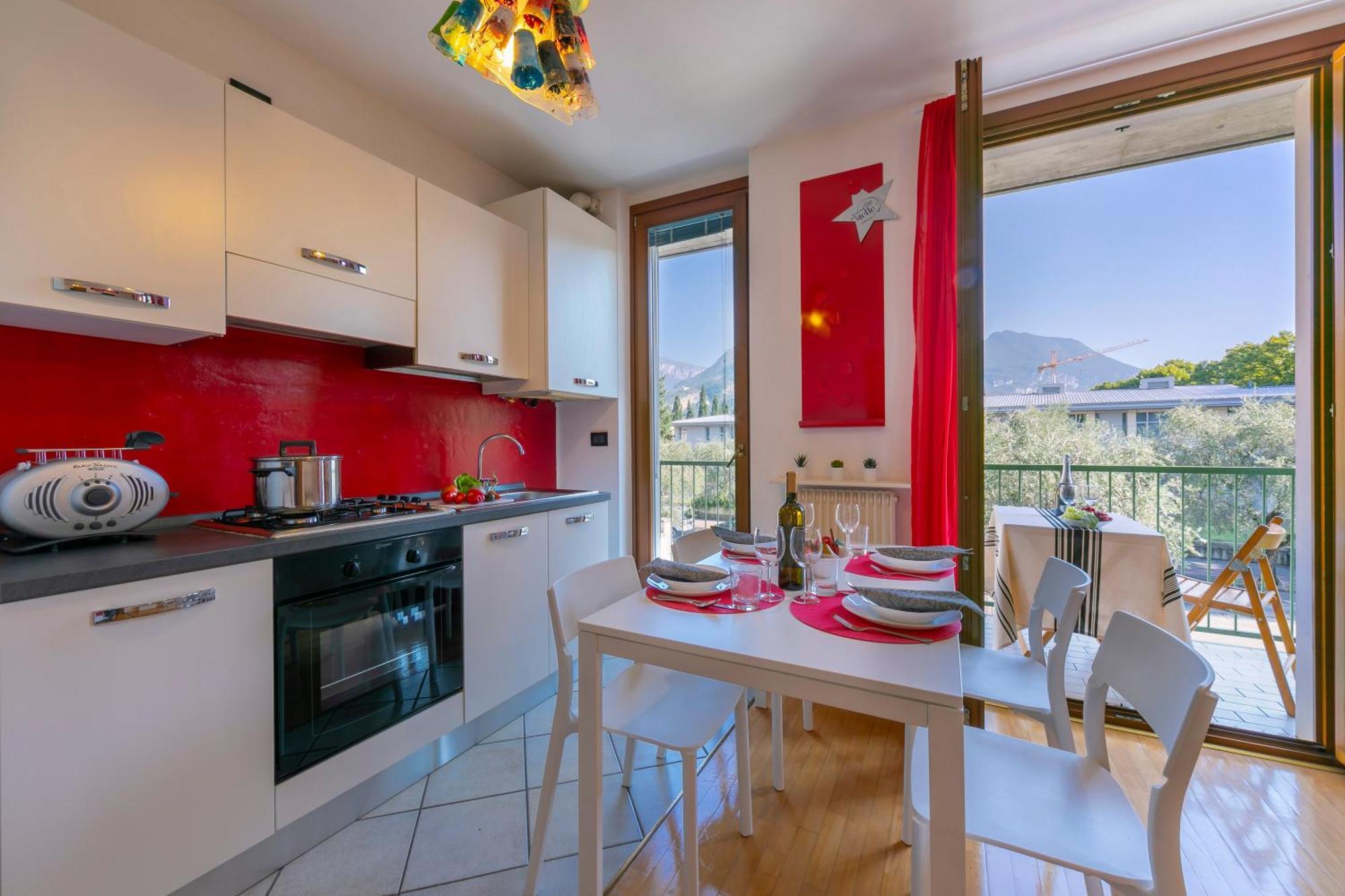 Claz House - Happy Rentals Riva del Garda Ngoại thất bức ảnh