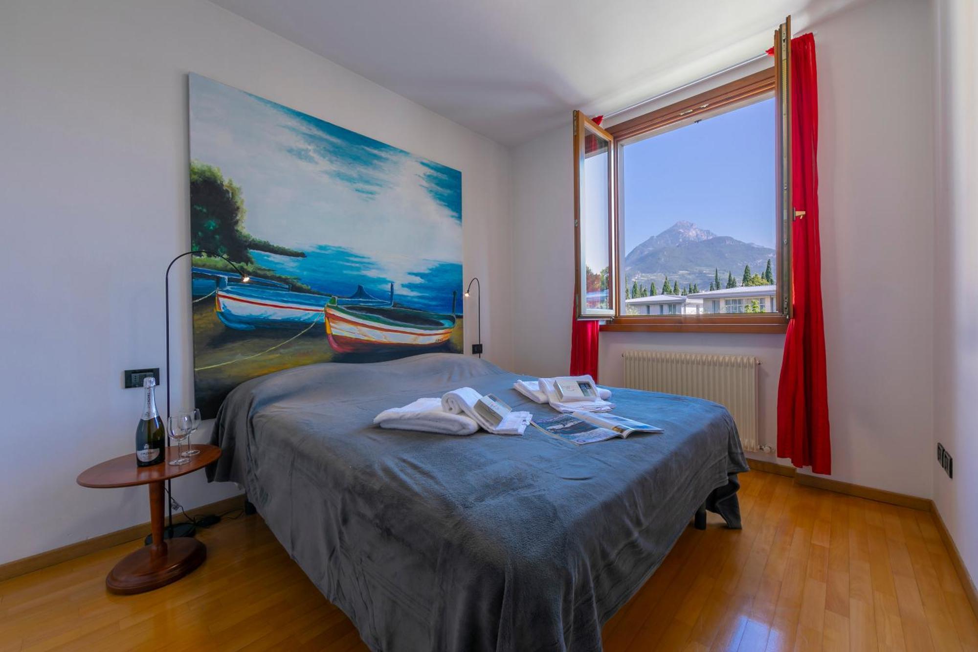 Claz House - Happy Rentals Riva del Garda Ngoại thất bức ảnh